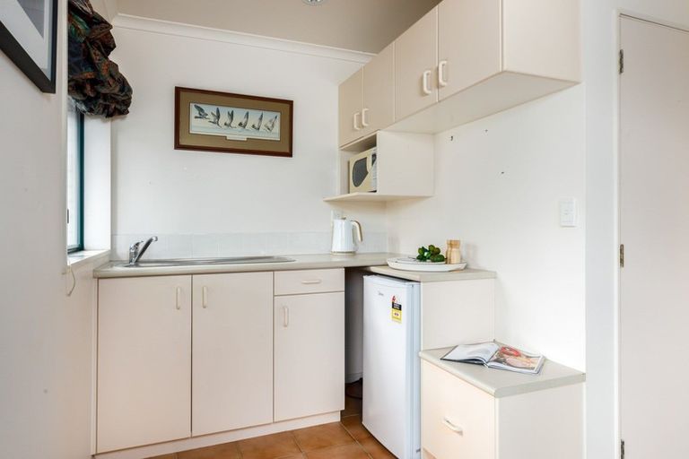 Photo of property in 43b May Street, Mount Maunganui, 3116