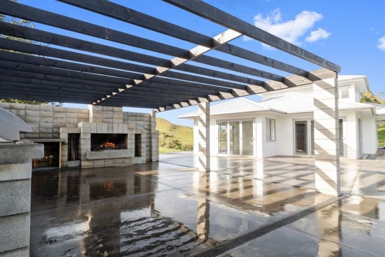 Photo of property in 193 Dunn Road, Ararimu, Drury, 2579