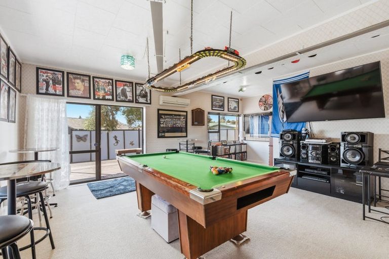 Photo of property in 2 Kempton Place, Richmond Heights, Taupo, 3330