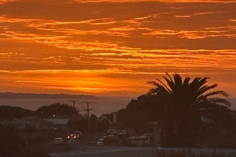 Photo of property in 5 Scott Street, Moturoa, New Plymouth, 4310