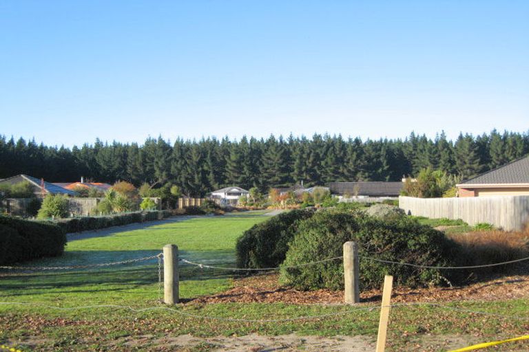 Photo of property in 18 Heyders Road, Spencerville, Christchurch, 8083