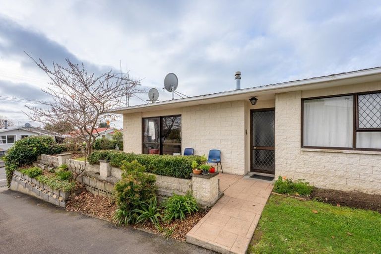 Photo of property in 33 Lupin Road, Otaki, 5512