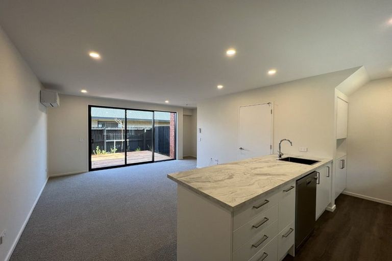 Photo of property in 2/387 Armagh Street, Linwood, Christchurch, 8011