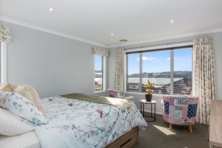 Photo of property in 10 Margaret Shields Avenue, Aotea, Porirua, 5024