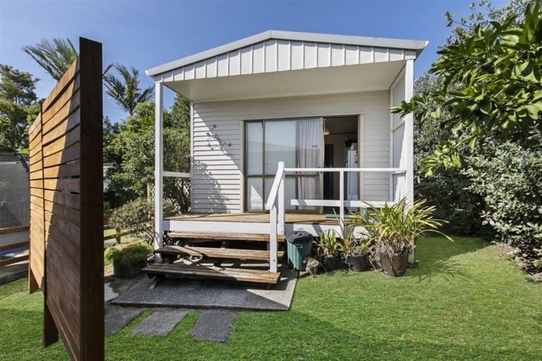 Photo of property in 19 Zion Road, Birkenhead, Auckland, 0626