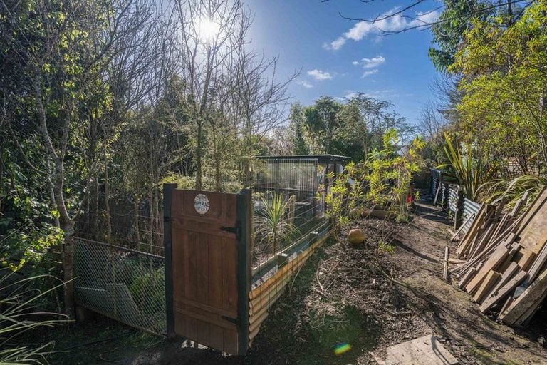 Photo of property in 1b Goodwin Street, Waihola, Milton, 9073