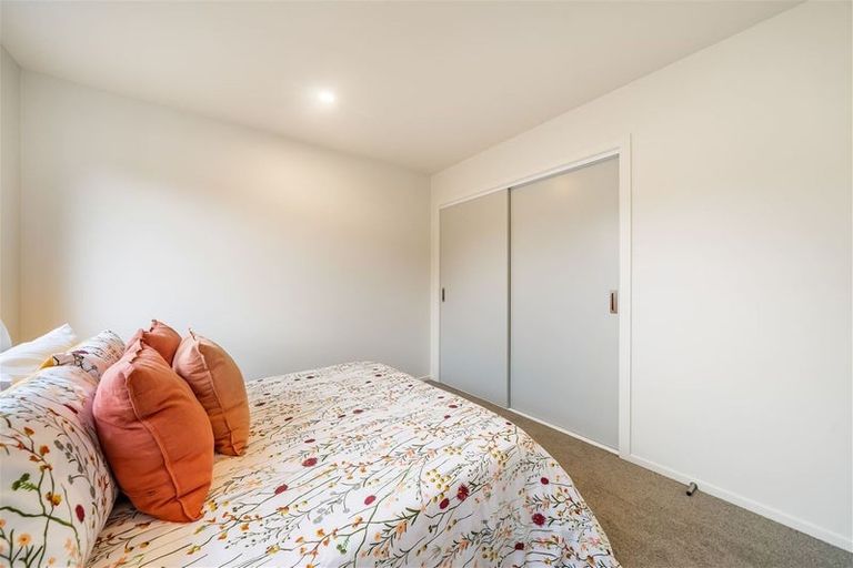 Photo of property in 5/6 Exchange Street, Ebdentown, Upper Hutt, 5018