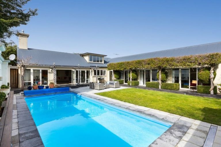 Photo of property in 10 Sim Street, Maori Hill, Dunedin, 9010