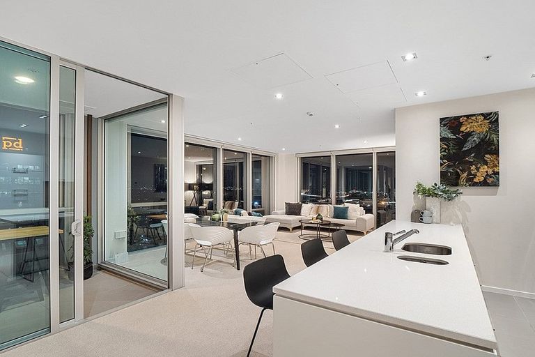 Photo of property in Sentinel Apartments, 1403/3 Northcroft Street, Takapuna, Auckland, 0622