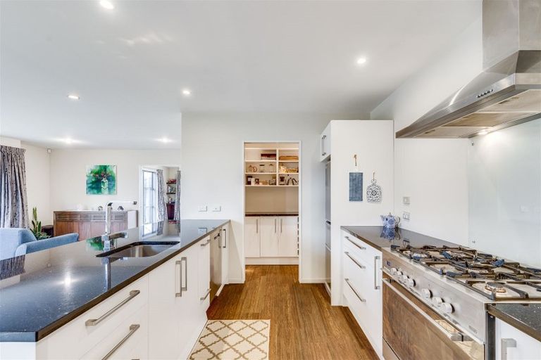 Photo of property in 11 Parklea Avenue, Halswell, Christchurch, 8025