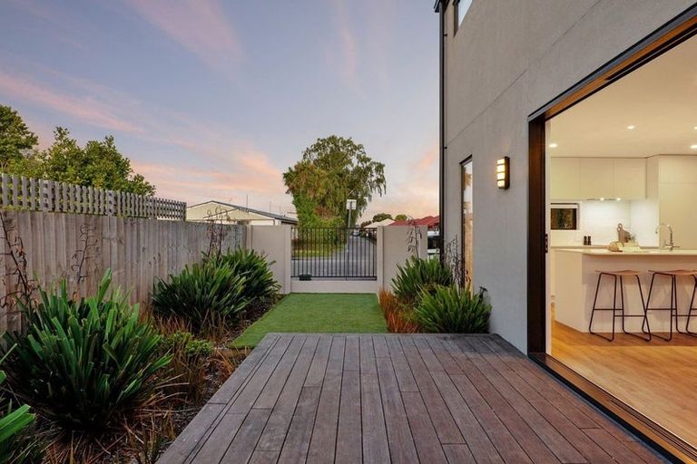 Photo of property in 1/45 Division Street, Riccarton, Christchurch, 8041