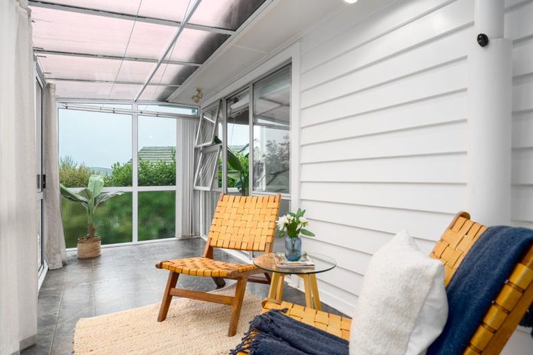 Photo of property in 128 Helston Road, Paparangi, Wellington, 6037