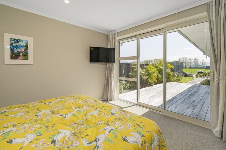 Photo of property in 30 Hei Esplanade, Whitianga, 3510