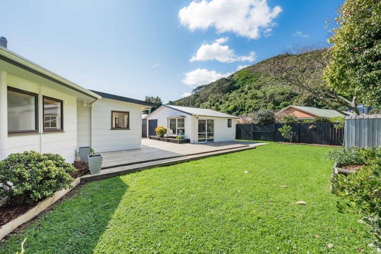 Photo of property in 87 Elizabeth Street, Waikanae, 5036