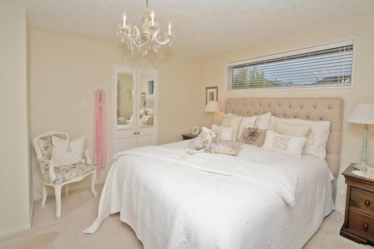 Photo of property in 46 Kilmarnock Street, Wallacetown, 9816