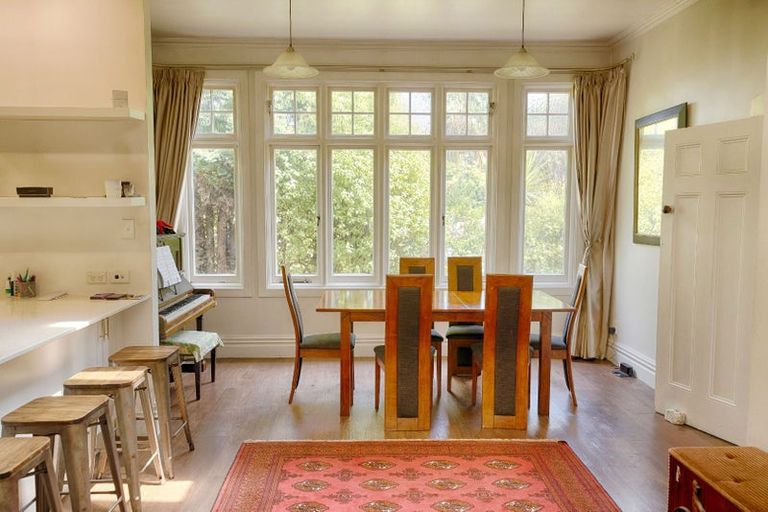 Photo of property in 20 Adderley Terrace, Ravensbourne, Dunedin, 9022