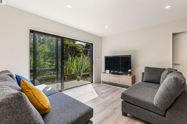 Photo of property in 12 Cirrus Way, Ranui, Auckland, 0612