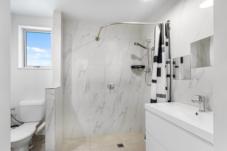 Photo of property in 2/321 Burwood Road, Burwood, Christchurch, 8083