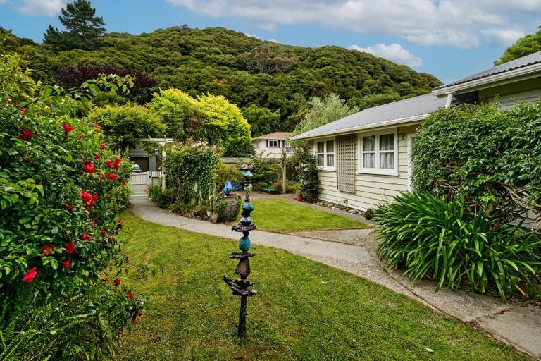 Photo of property in 42 Cleary Street, Waterloo, Lower Hutt, 5011