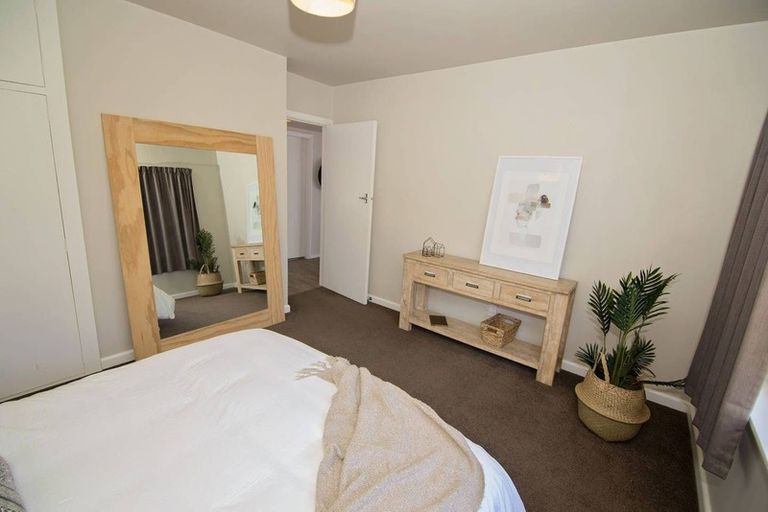 Photo of property in 2/27 Hills Road, Edgeware, Christchurch, 8013