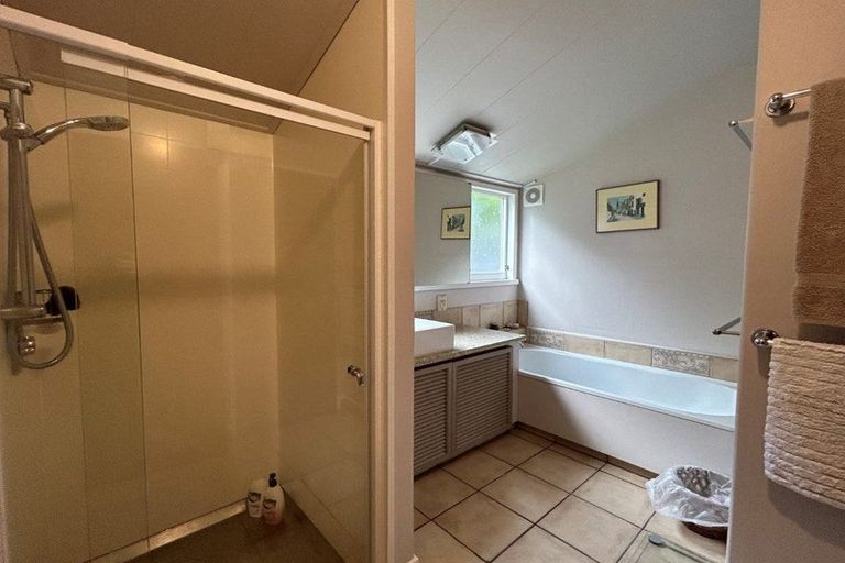 Photo of property in 4a Denholm Road, Hospital Hill, Napier, 4110