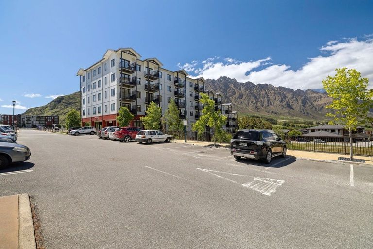 Photo of property in Toru Apartments, 408/10 Copper Beech Avenue, Frankton, Queenstown, 9300