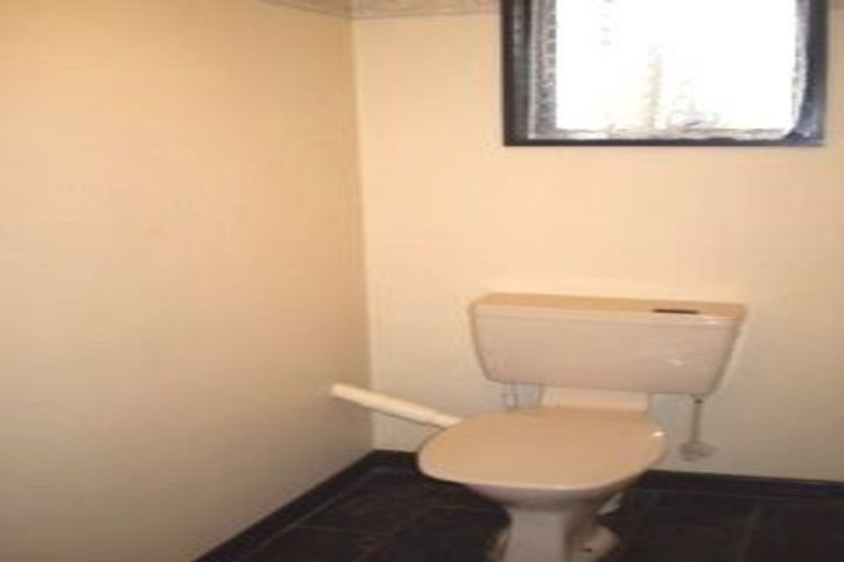 Photo of property in 1/18 Division Street, Riccarton, Christchurch, 8041