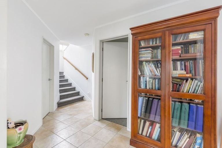 Photo of property in 35a Kauri Road, Stanmore Bay, Whangaparaoa, 0932