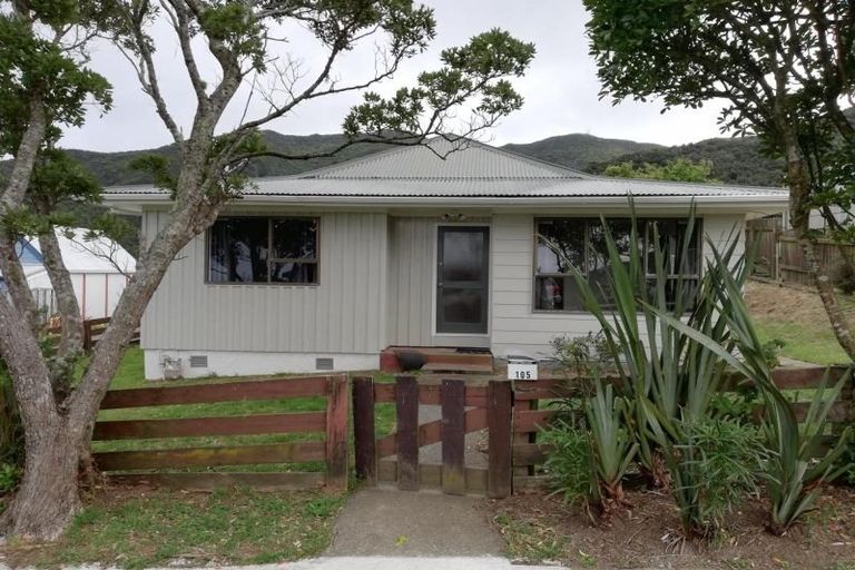 Photo of property in 105 Thurleigh Grove, Karori, Wellington, 6012