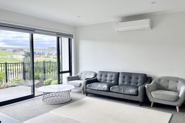 Photo of property in 157 Glenvar Ridge Road, Long Bay, Auckland, 0630