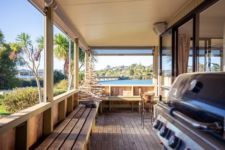 Photo of property in 48 Wainui Road, Raglan, 3225