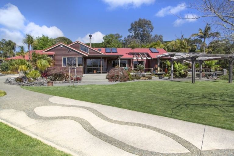 Photo of property in 601 Waihue Road, Parore, Dargaville, 0372