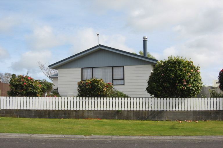 Photo of property in 8 Towai Street, Inglewood, 4330