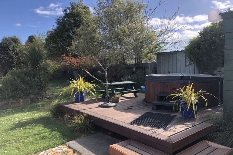 Photo of property in 22 Cox Street, Geraldine, 7930