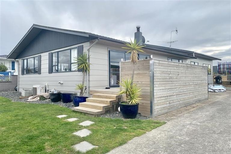 Photo of property in 47 Fergusson Street, Stoke, Nelson, 7011