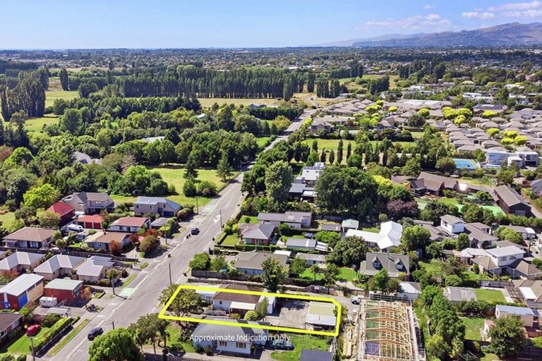 Photo of property in 24 Grassmere Street, Papanui, Christchurch, 8052