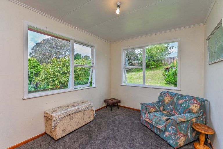 Photo of property in 64 Michael Road, Paraparaumu Beach, Paraparaumu, 5032