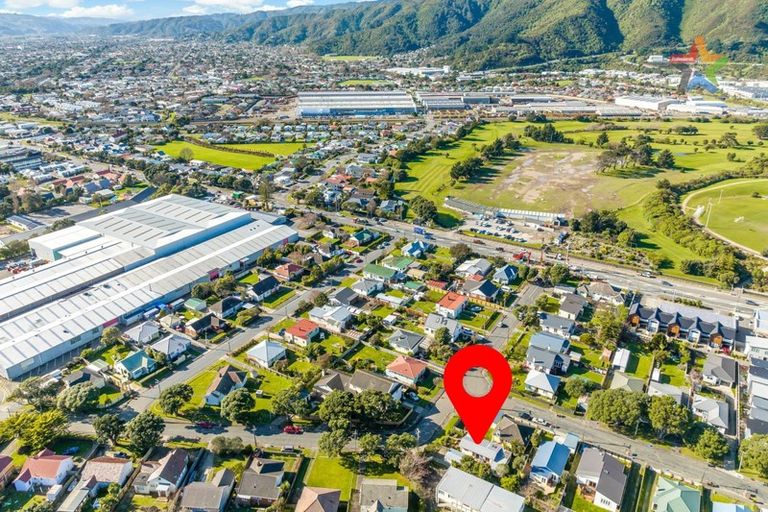 Photo of property in 17 Pirie Crescent, Moera, Lower Hutt, 5010