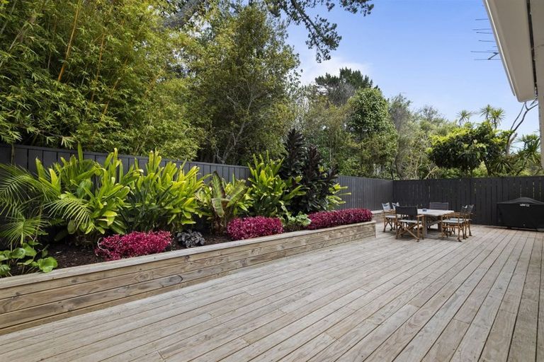 Photo of property in 1/79 Park Rise, Campbells Bay, Auckland, 0630