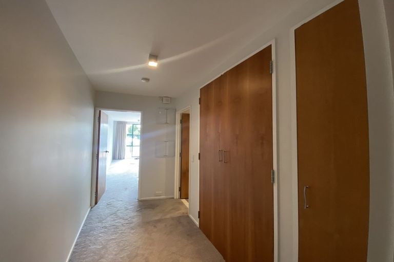 Photo of property in 50b Hawker Street, Mount Victoria, Wellington, 6011