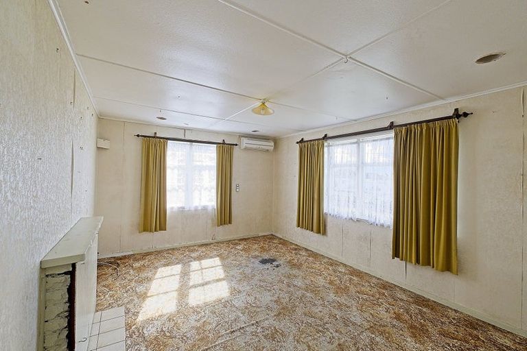 Photo of property in 15 Essex Street, Stratford, 4332