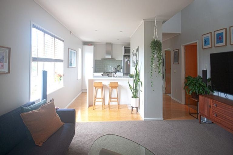Photo of property in 1/185 Cecil Road, Wilton, Wellington, 6012