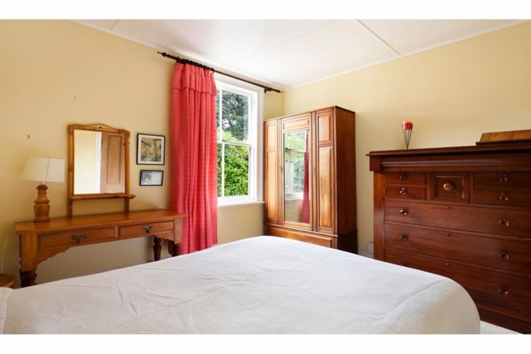 Photo of property in 143 Tasman Street, Nelson, 7010