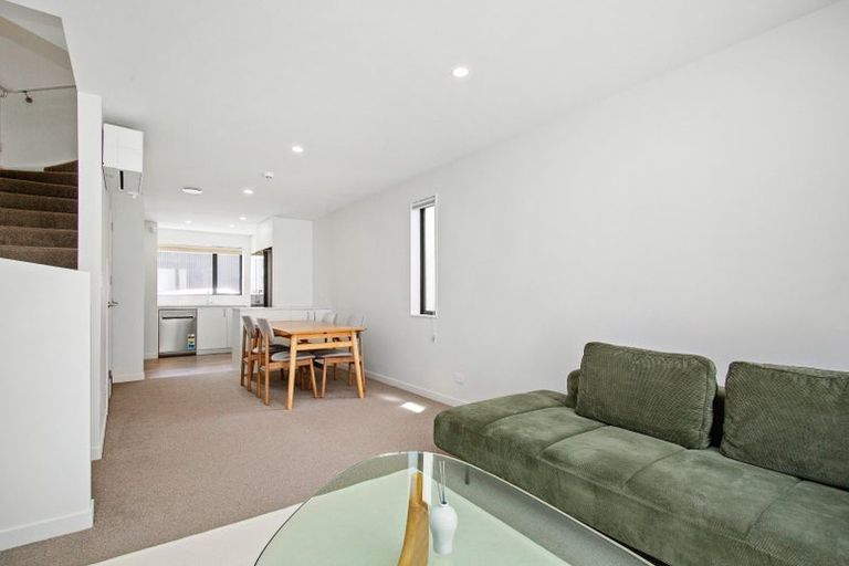 Photo of property in 29 John Street, Stokes Valley, Lower Hutt, 5019