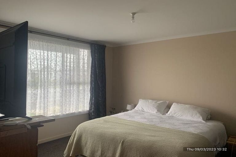 Photo of property in 94 Queen Street, Westport, 7825