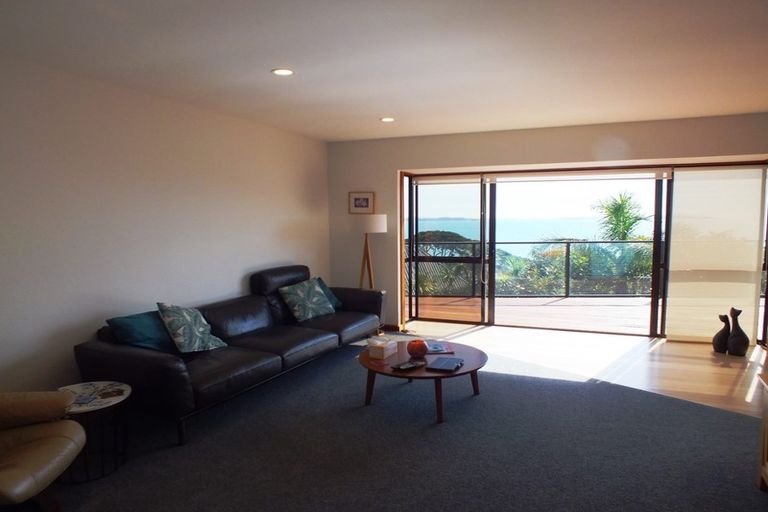 Photo of property in 35 Whale Cove, Stanmore Bay, Whangaparaoa, 0932