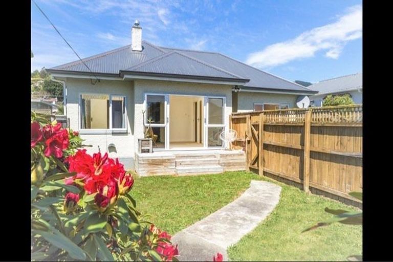 Photo of property in 17 Ngaio Street, Stoke, Nelson, 7011