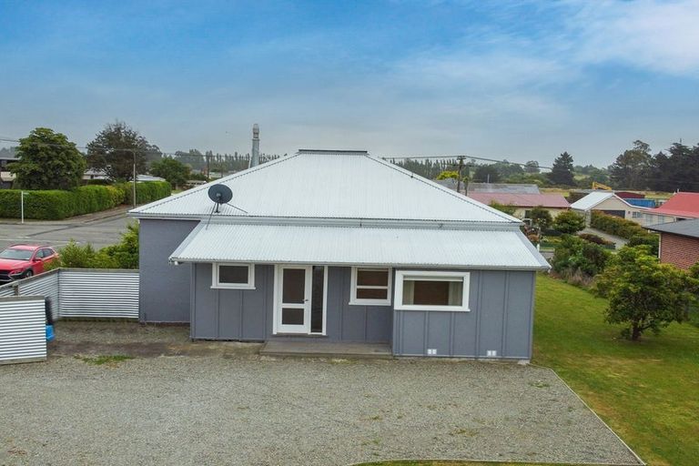 Photo of property in 7 Exeter Street, Waimate, 7924