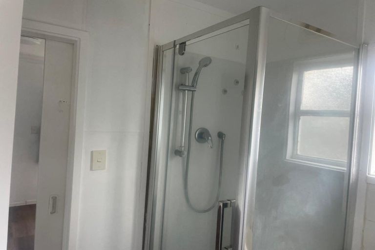 Photo of property in 54 Glen Road, Ranui, Auckland, 0612