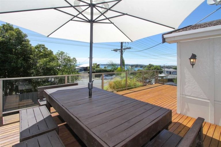 Photo of property in 155 Vipond Road, Stanmore Bay, Whangaparaoa, 0932